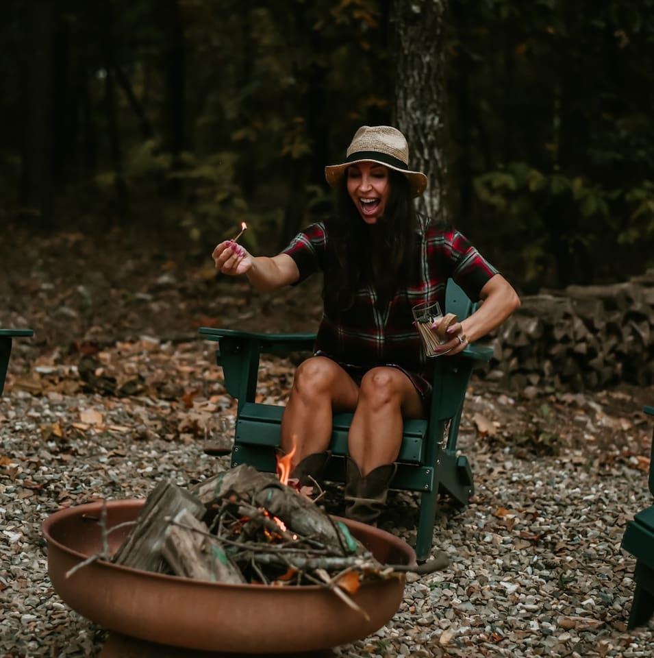 Fire pit, free firewood, outdoor living