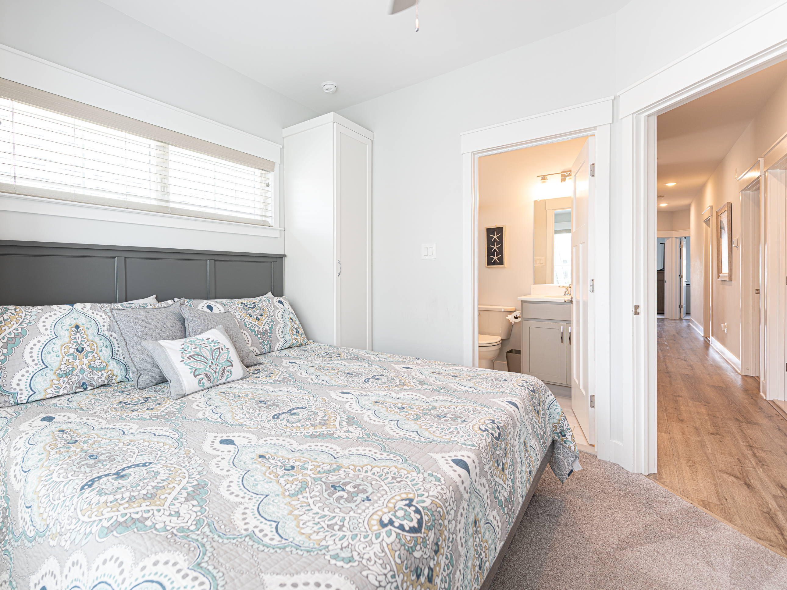 King ensuite BR 3