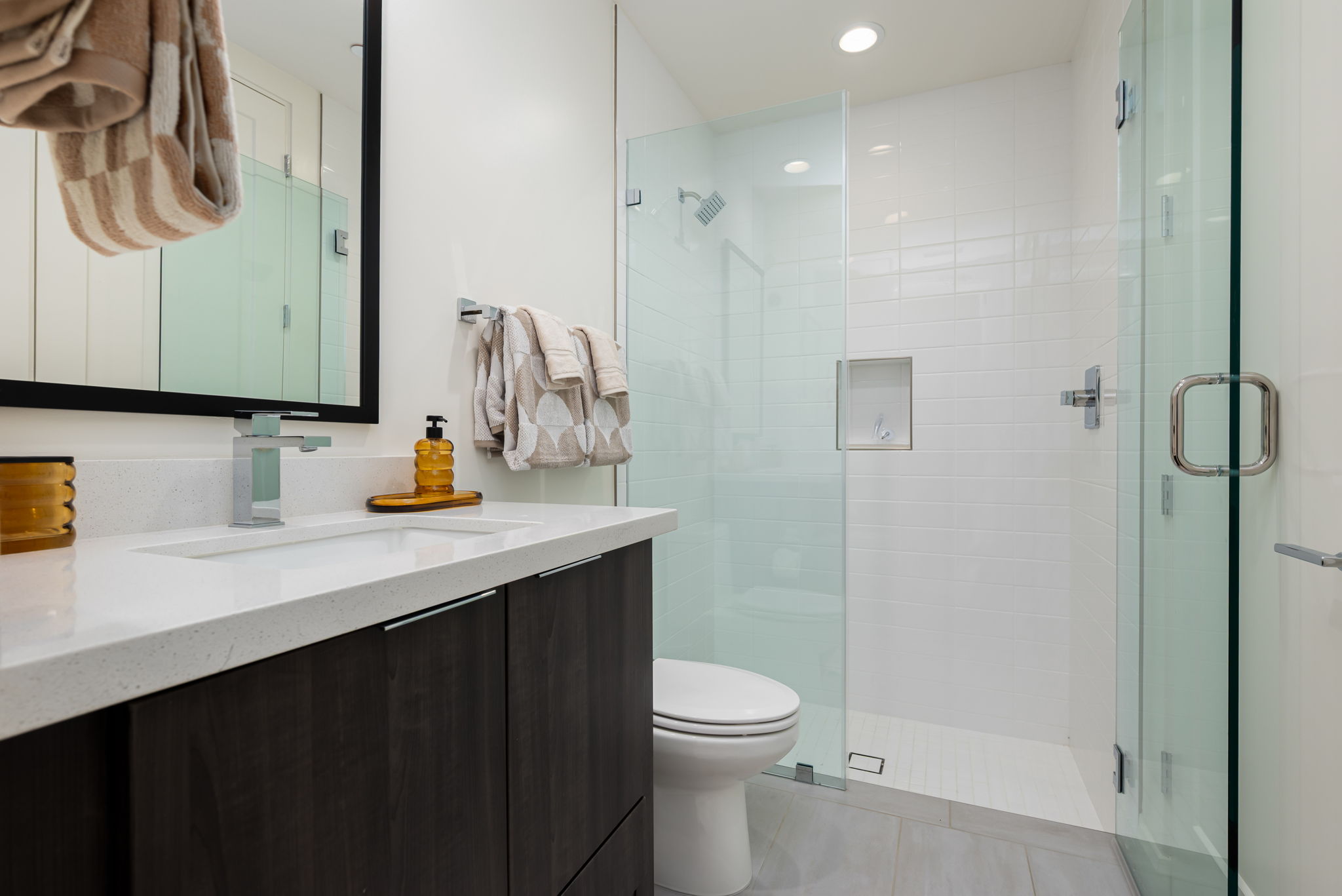 Casita Bedroom/Office Ensuite Bathroom