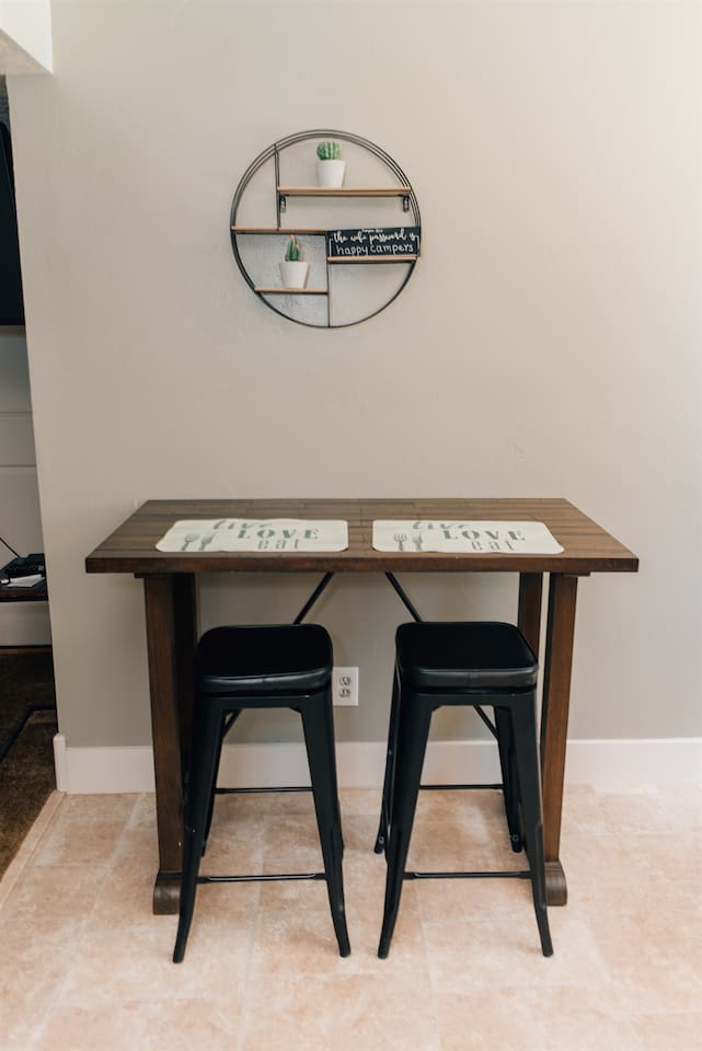Sitting area that can serve as a workspace