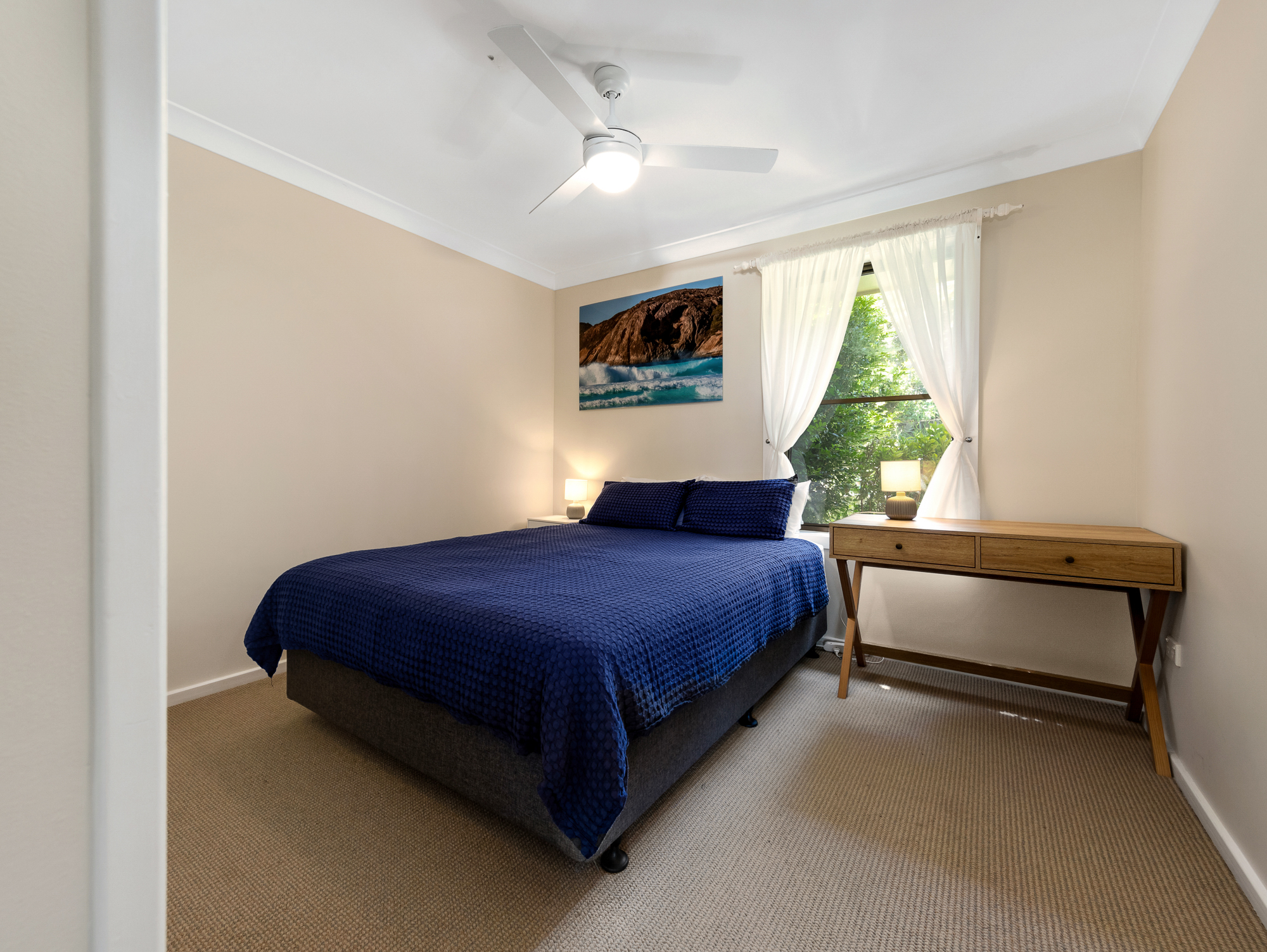 Bedroom 2 queen bed