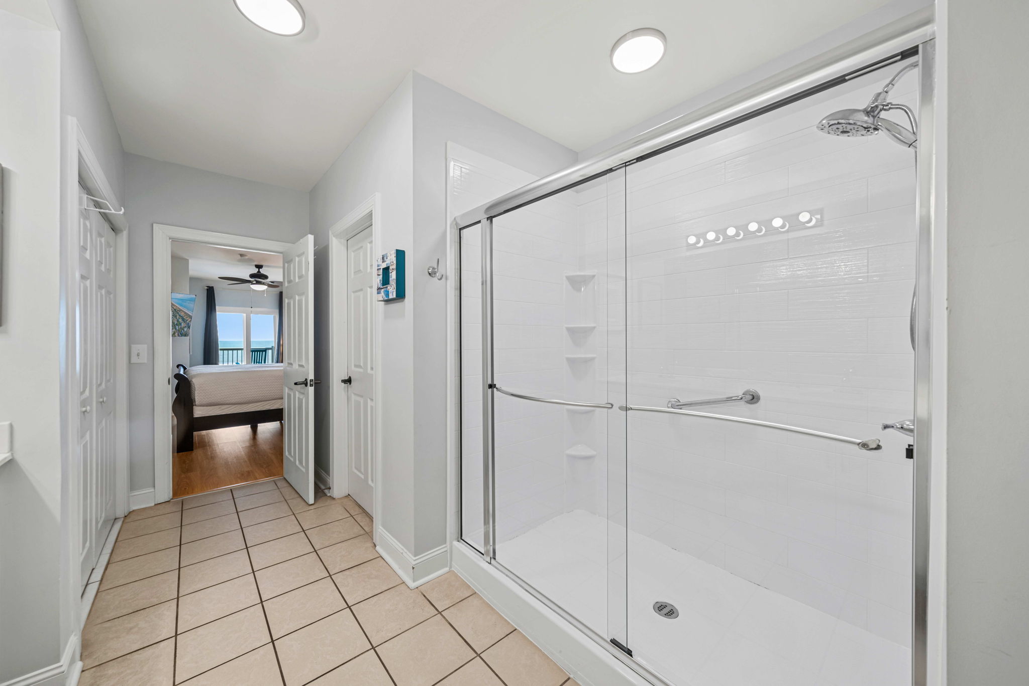 Bathroom 1: Primary ensuite bath | Sea Gull | 201 Oceanview | 1116 Ocean Blvd, Isle of Palms, SC | IOP Escapes