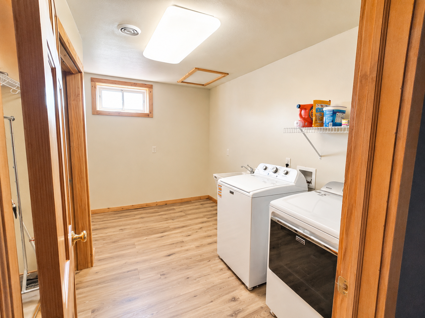On site washer and dryer add convenience for longer stays, families and guests coming in from outdoor adventures.