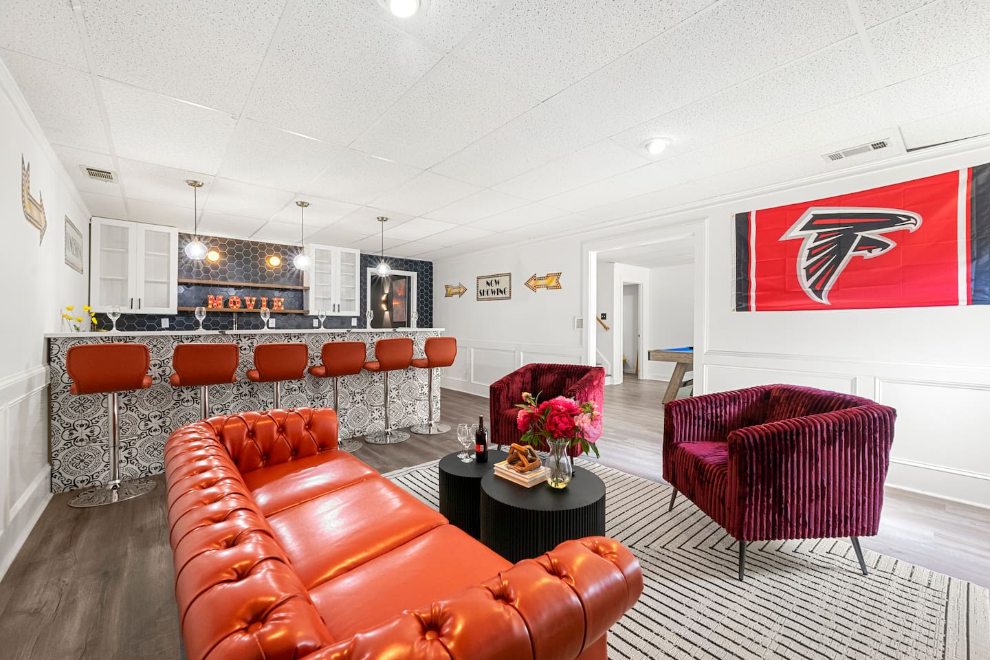 Theme Room