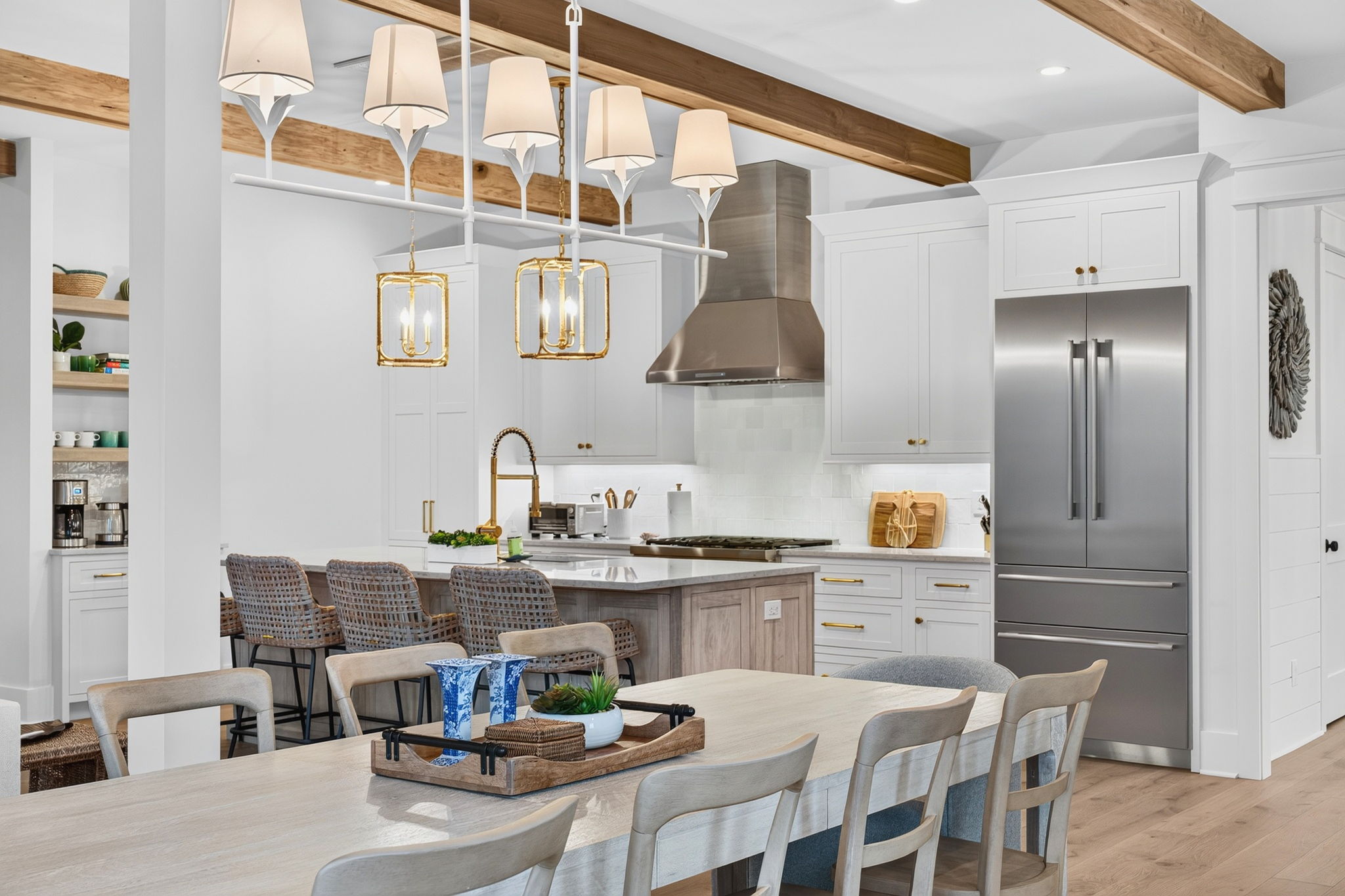 Dining & Kitchen | Tahanan Palms | 3 38th Ave | IOP Escapes