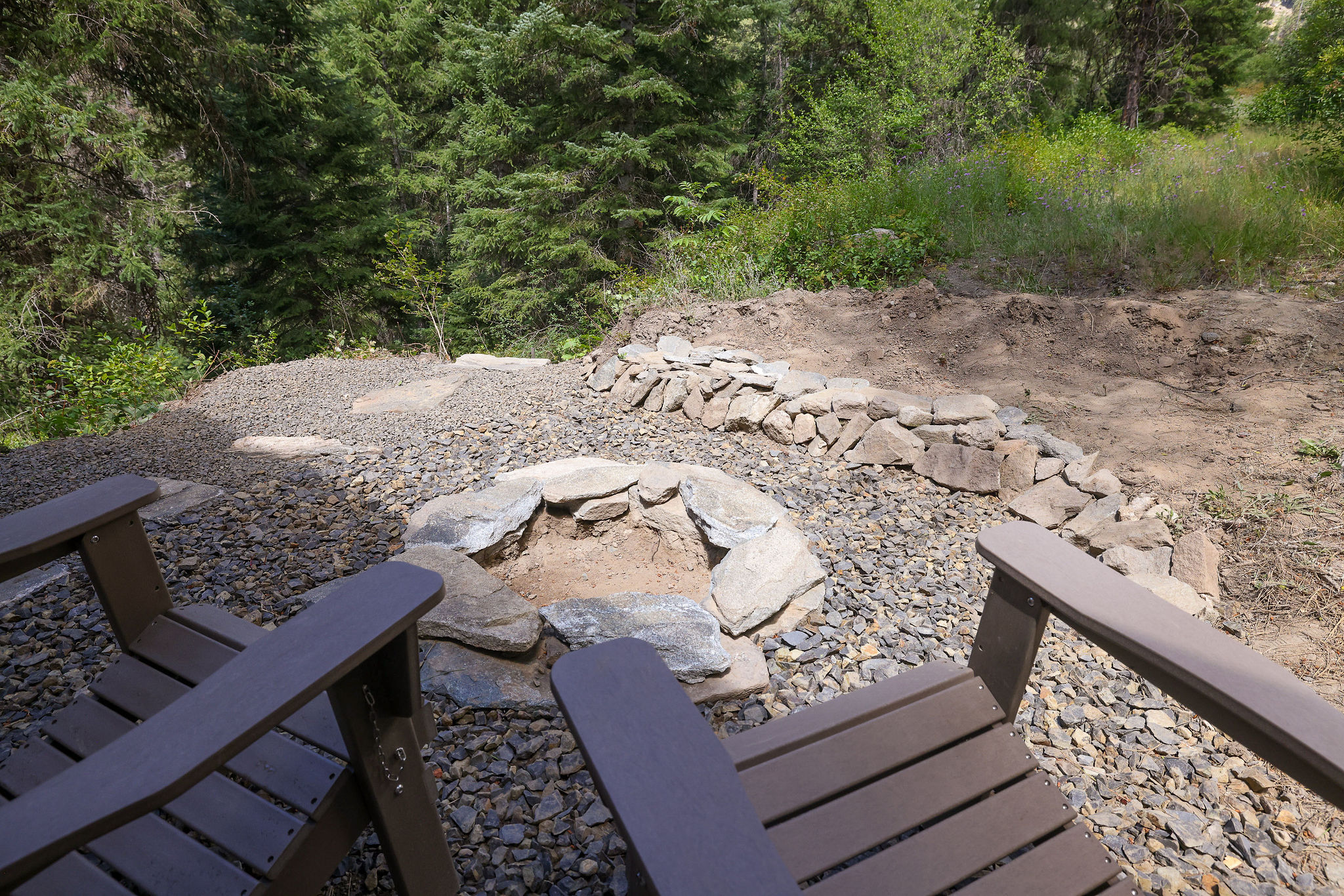 Star gaze and enjoy the evening next to the fire pit