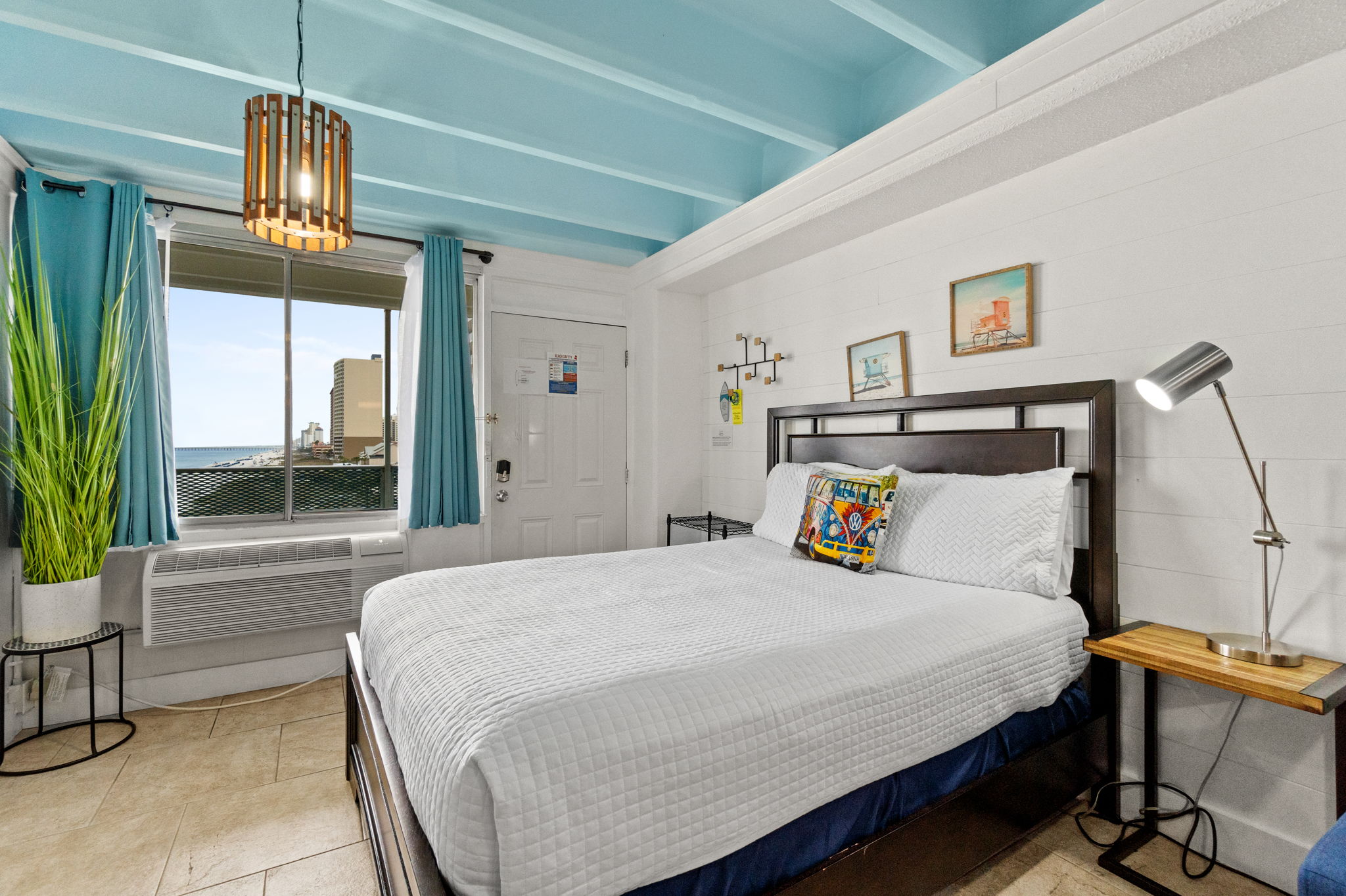 Queen Bed