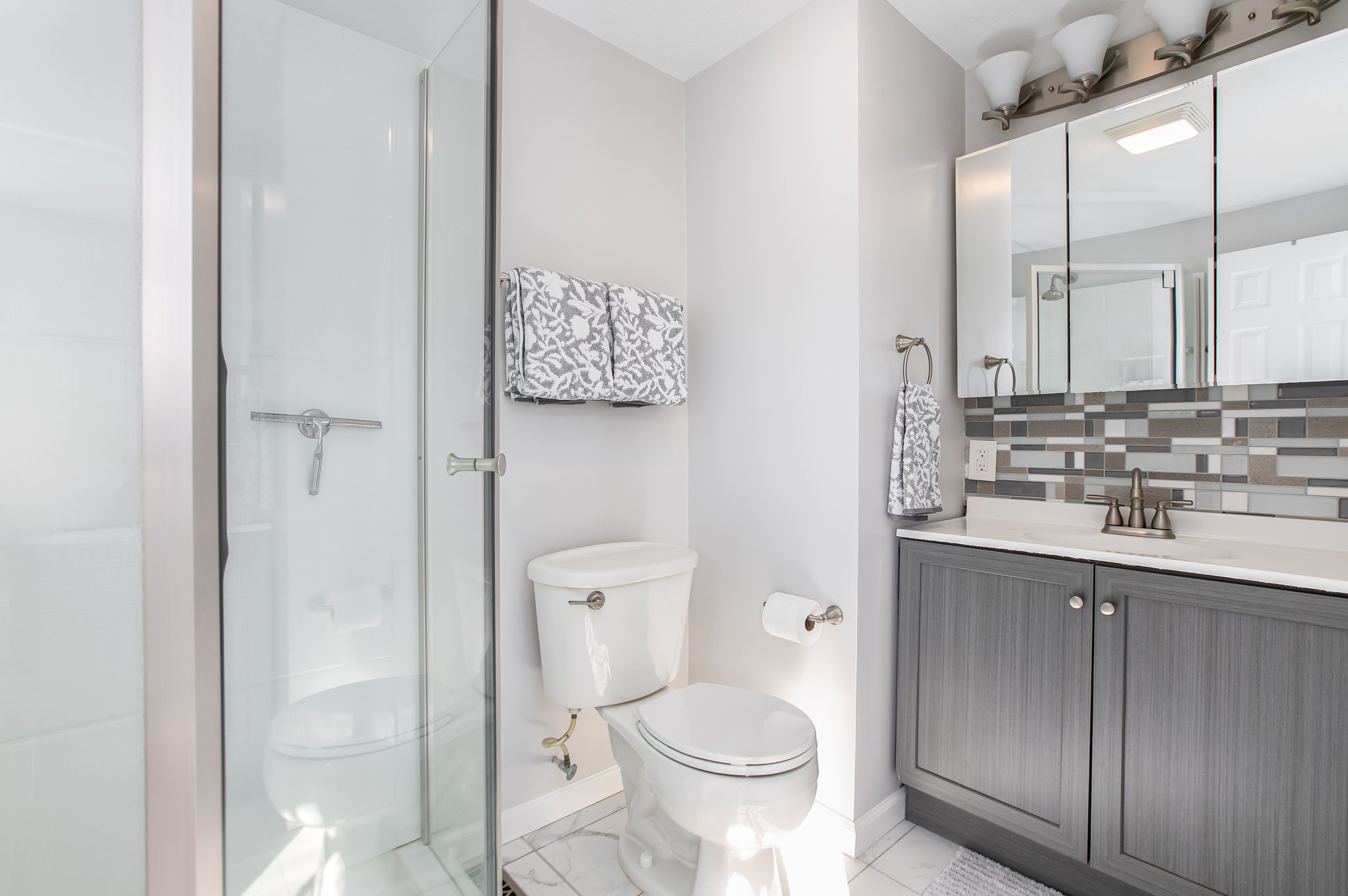 Master Full Bathroom