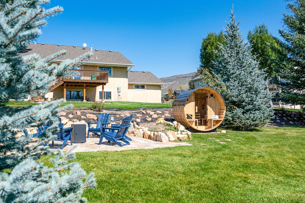Surrounded by pine trees that give the mountain vibe yet close to the restaurants and amenities of the mountain town of Heber City