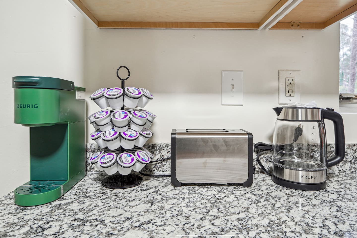 Enjoy a fully equipped kitchen featuring a dishwasher, oven, stove,fridge, microwave, sink, toaster, and coffee maker. It also comes stocked with glasses, cooking utensils, pots, pans, spoons, forks,... 