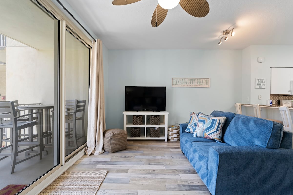 Living areas with balcony access