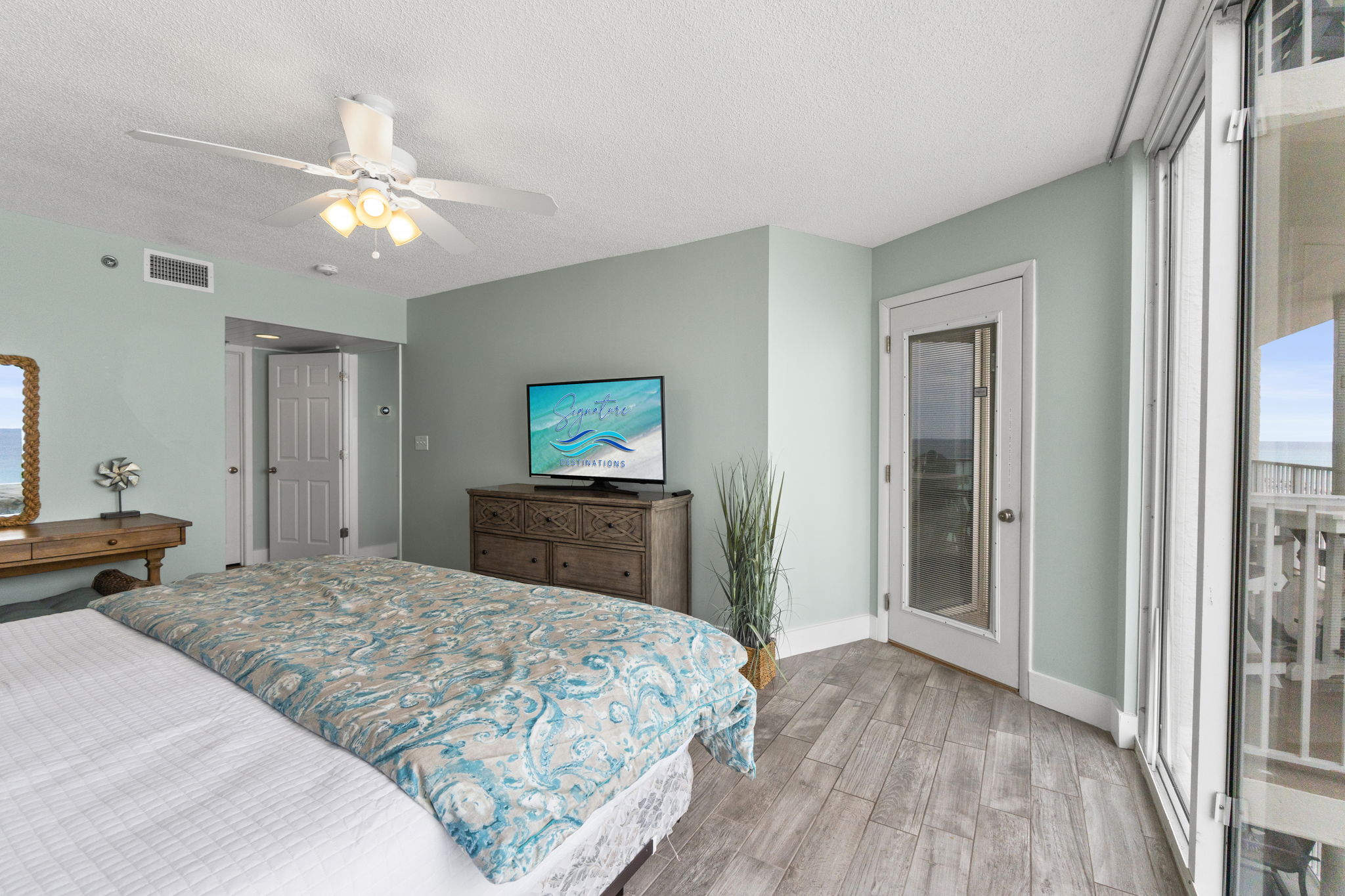 Master Bedroom with King Sized Bed