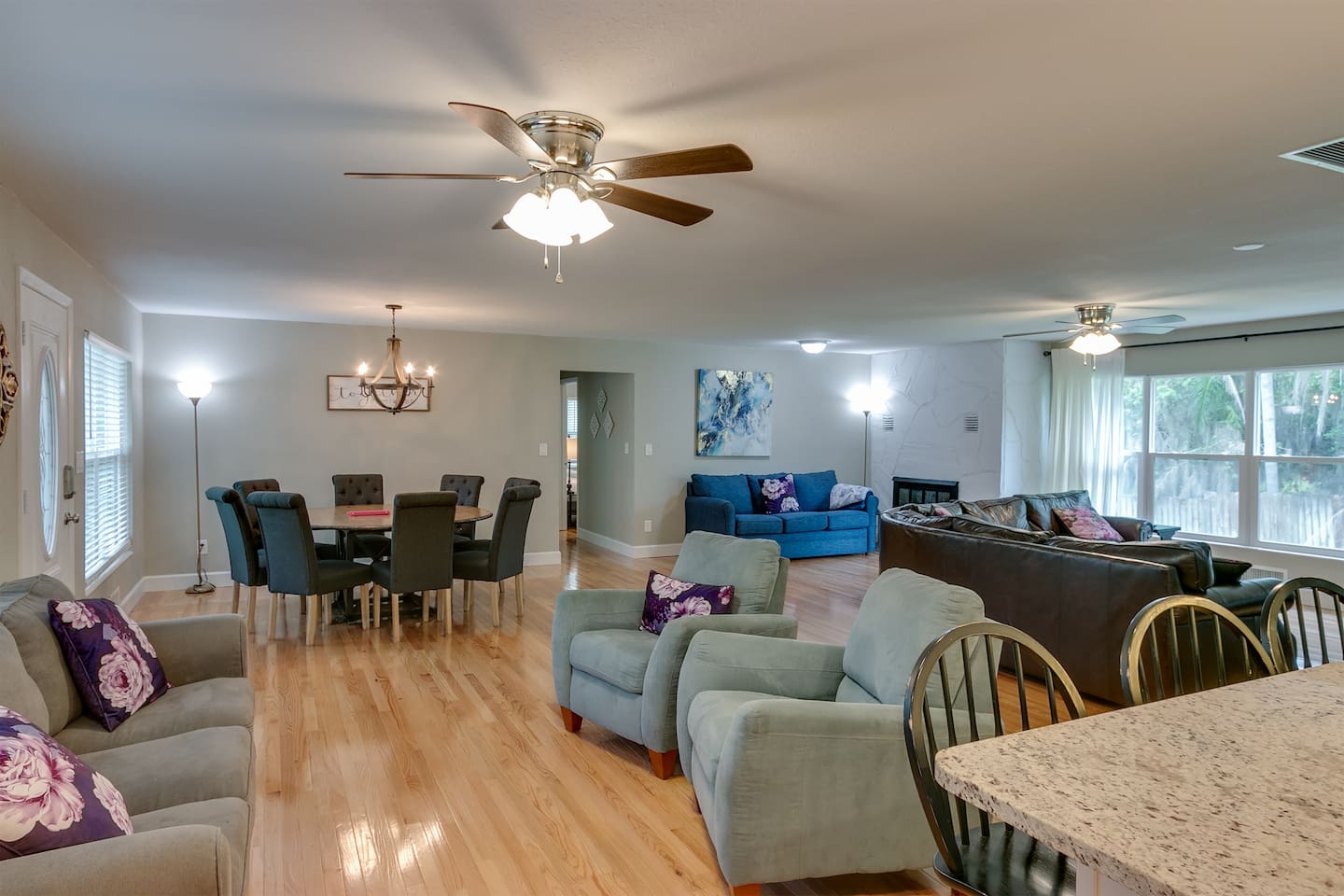 Three living areas and formal dining
