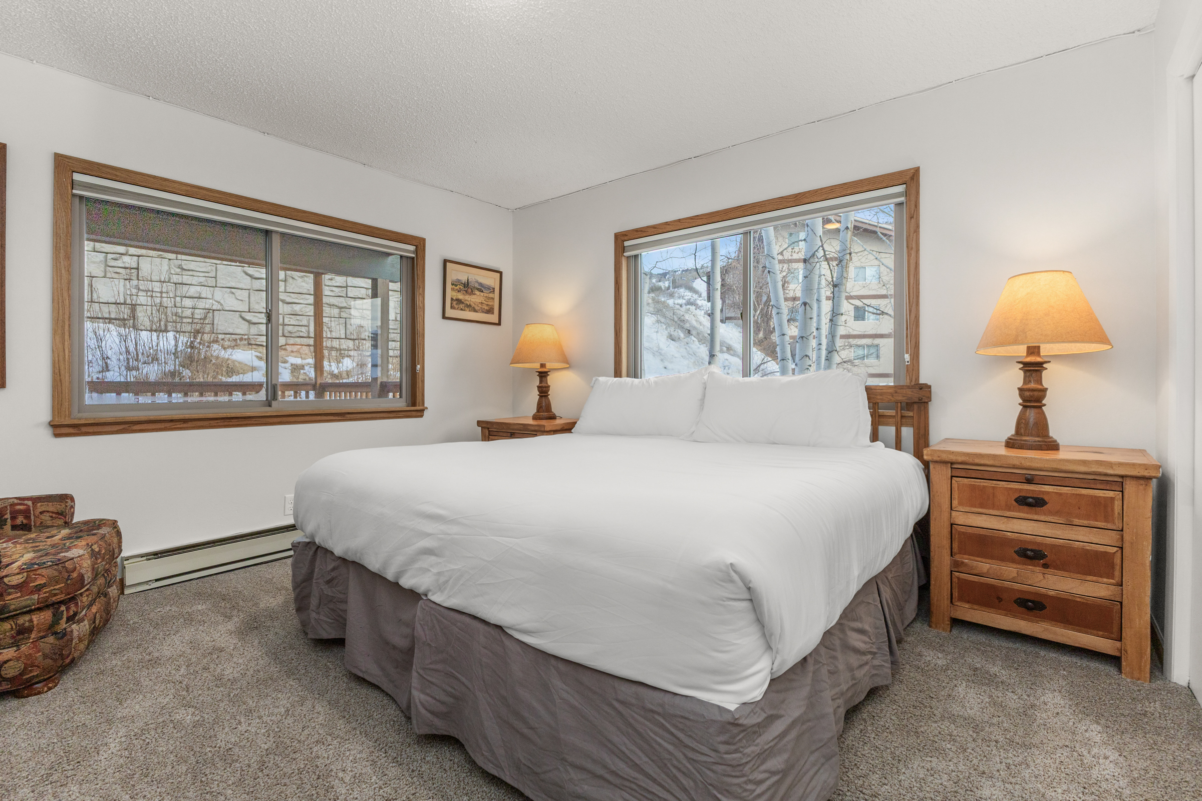 Bedroom 2 | Queen Bed