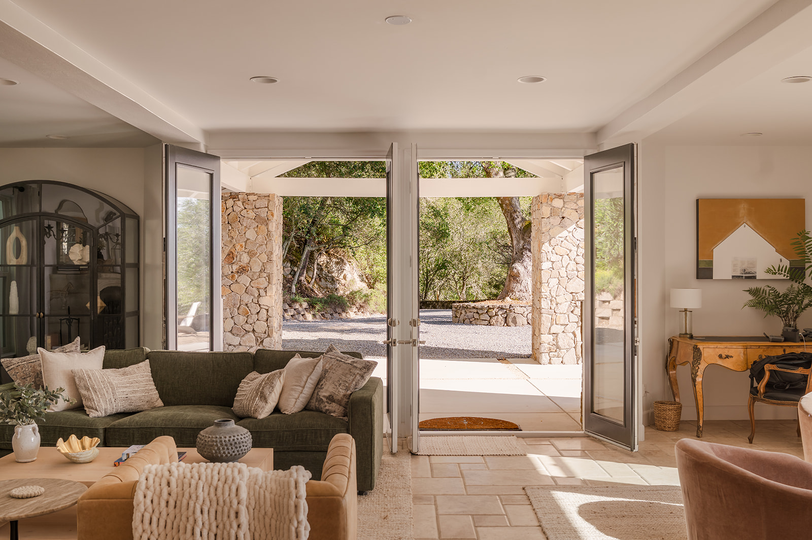 Room to gather—without ever feeling crowded.