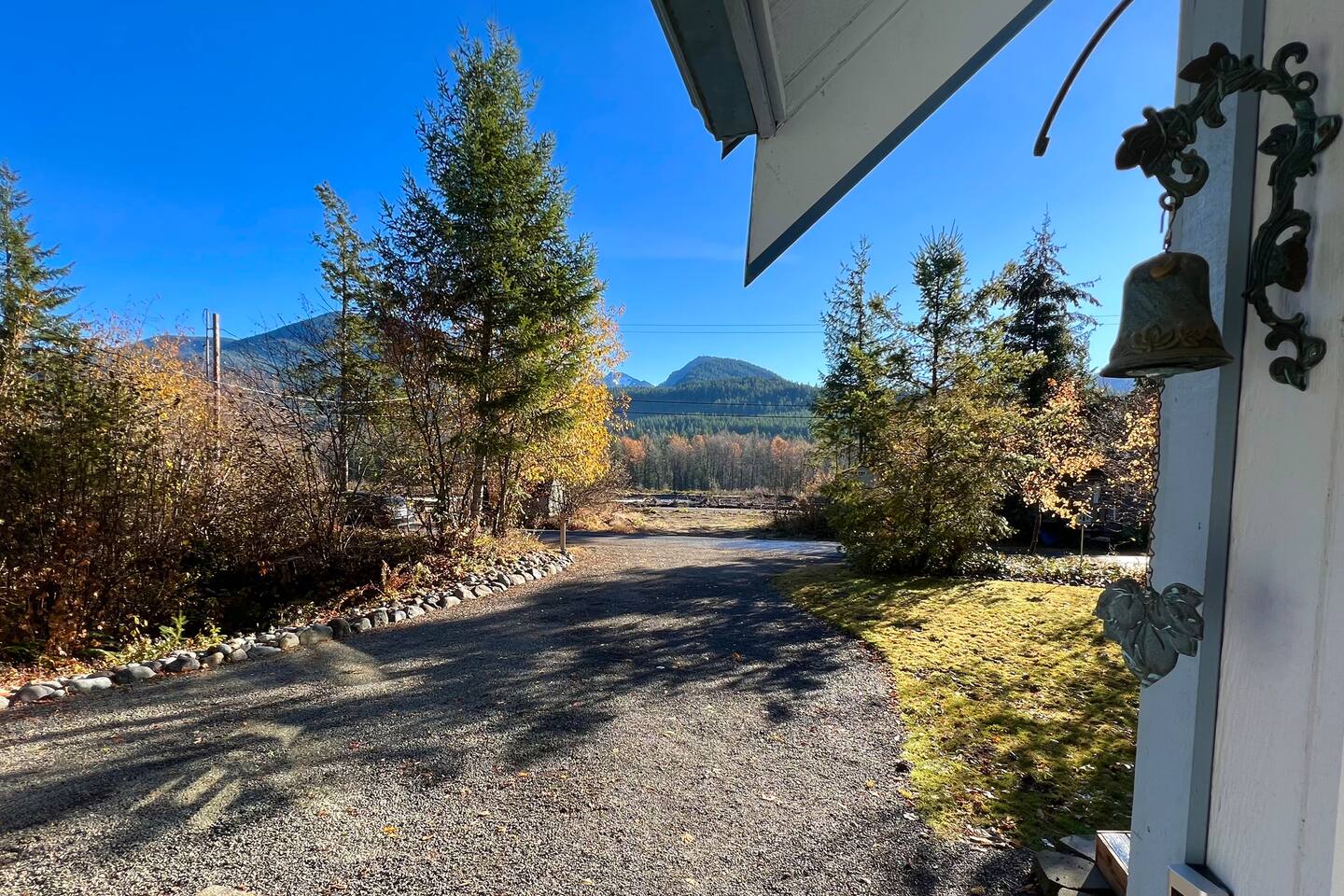 Beautiful Mountain View looking south, toward Cowlitz River, which is hidden from this view, but just on the other side of that road.
