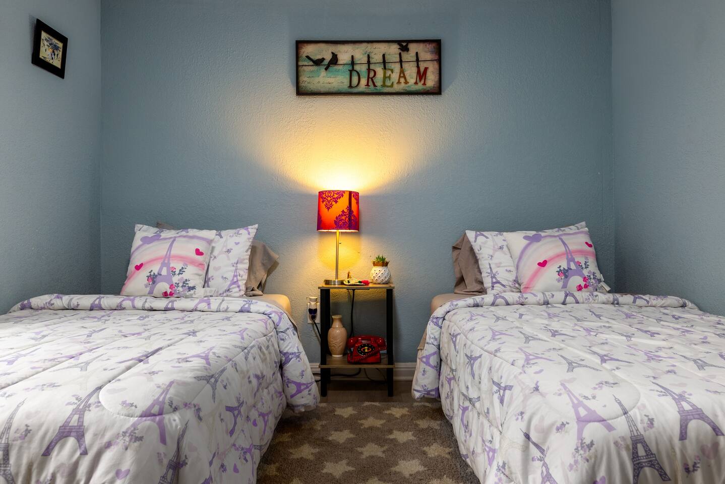 Comfy 2 single beds