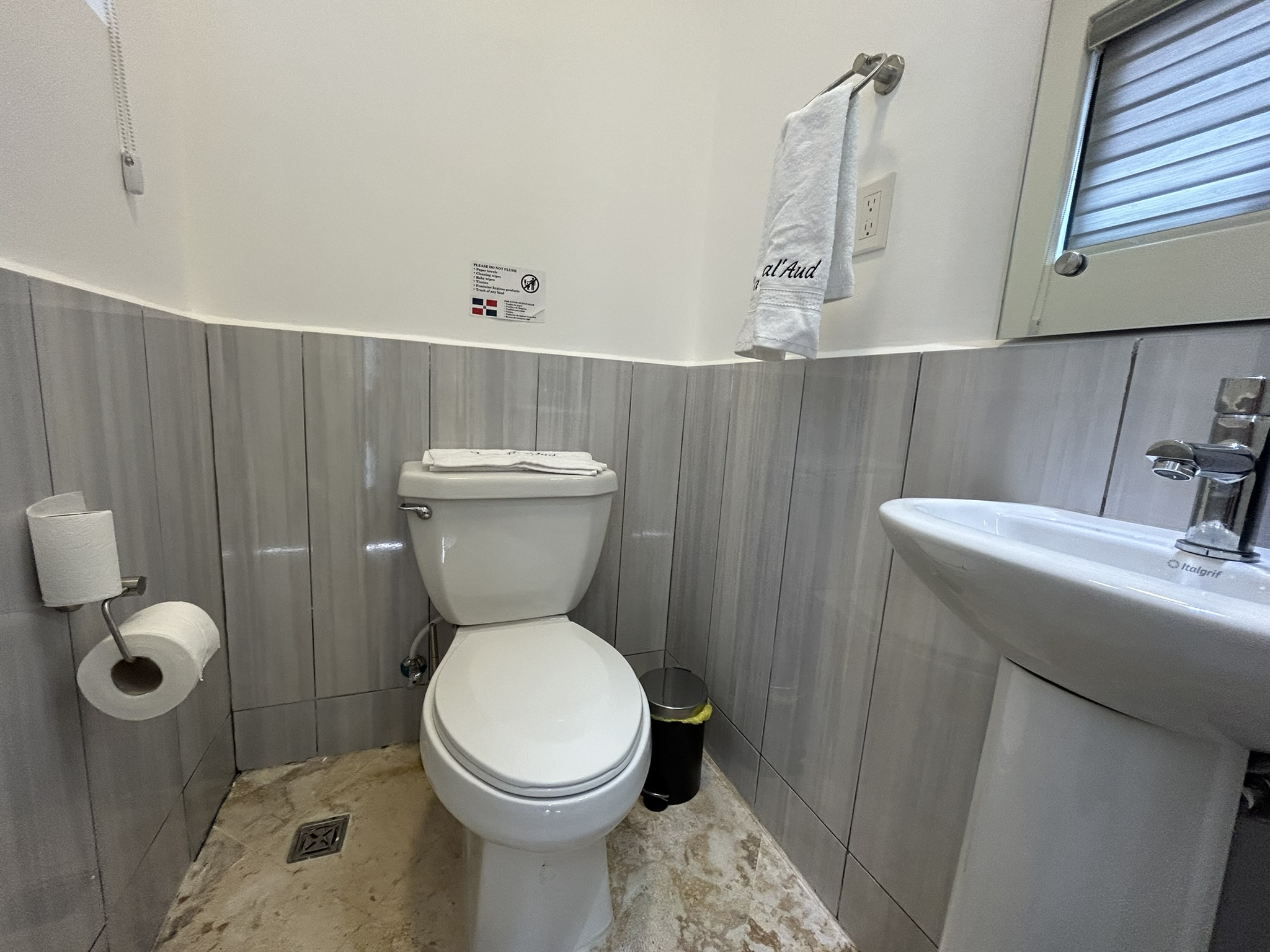 1/2 bath