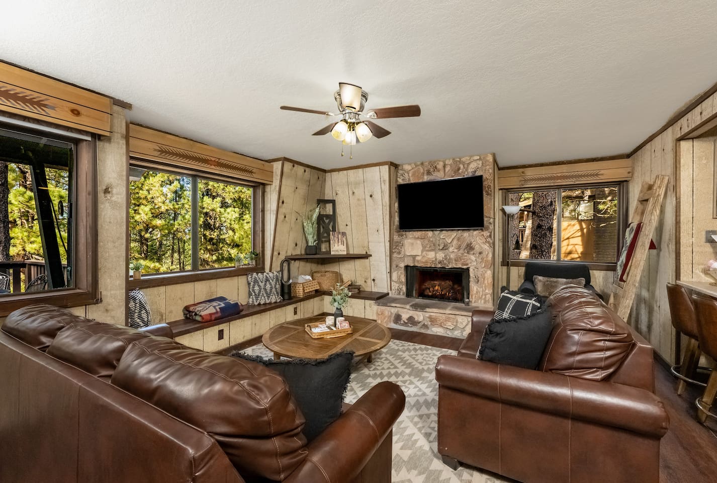 Beautiful views with a cozy fireplace, come see how great it is to stay at Buffalo Basin!