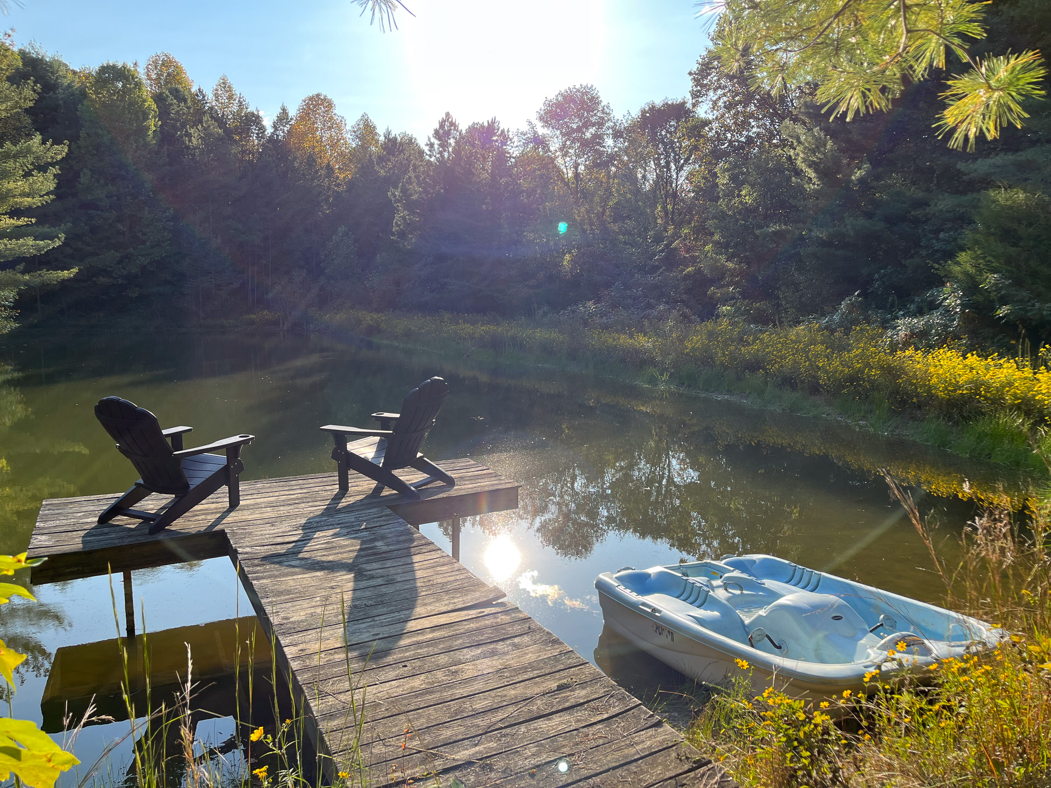 Step outside to your own private pond. Enjoy a quiet morning of catch-and-release fishing or take the pedal boat out for a sunset cruise on the water.