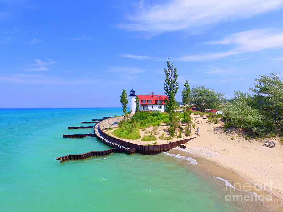 Pt. Betsie is a relaxing 30 minute drive from the house, allowing you to take the scenic tour to check on nearby lakes and parks. 