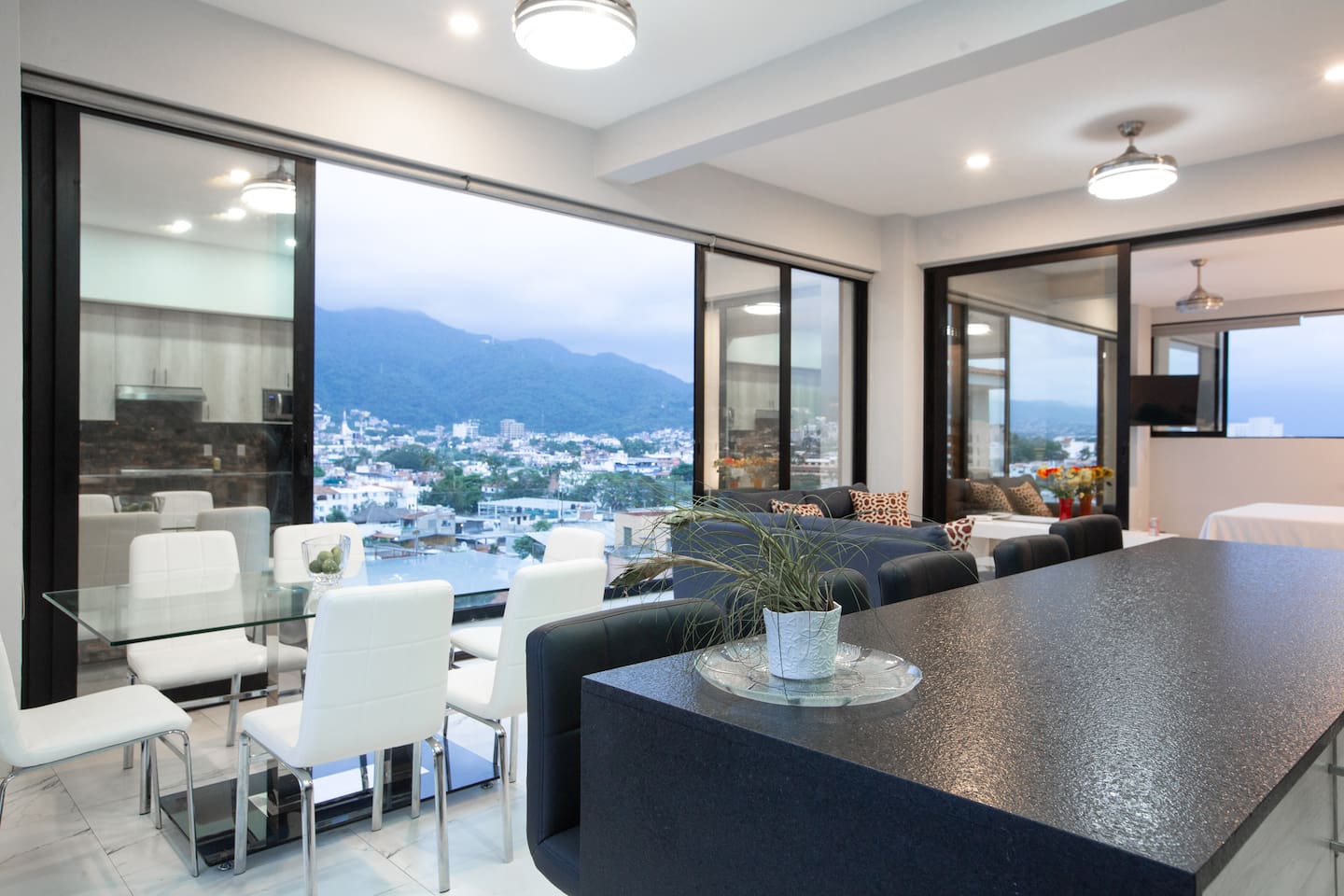 Dining table comfortable for 6, though can fit 8