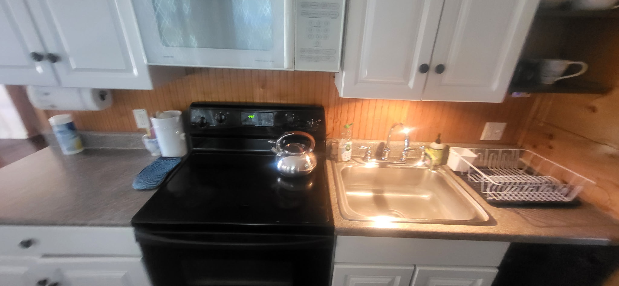 Kitchen in 2 bedroom barn apartment