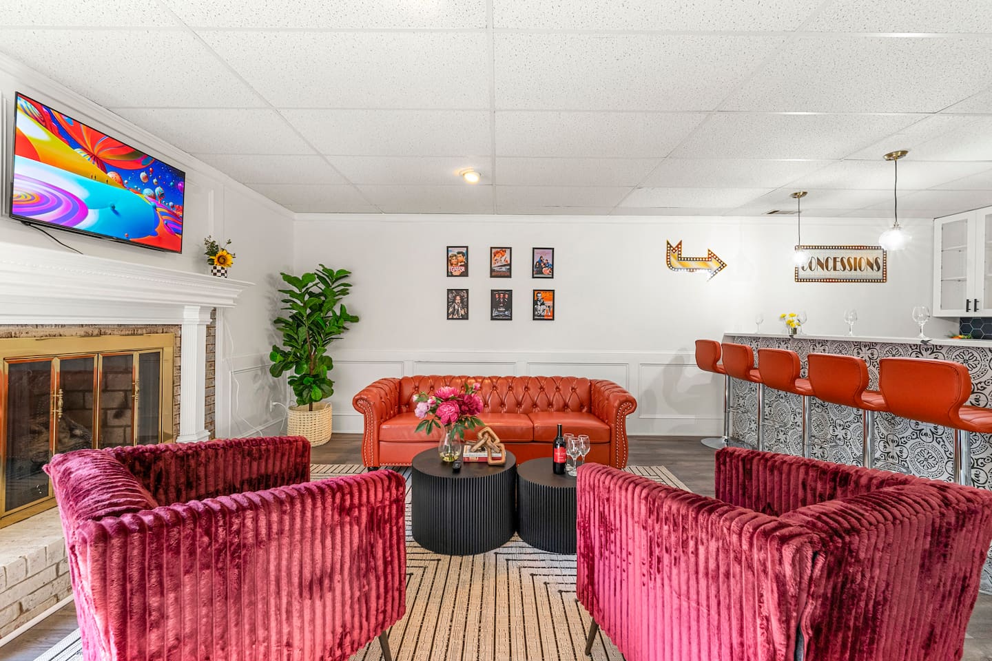 Theme Room