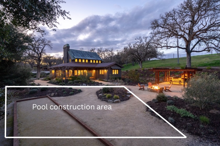 Exciting Update — Pool Coming Soon!
This photo highlights the area that will be fenced off while we build our new pool. Please see the listing description for full details and what to expect during your stay.