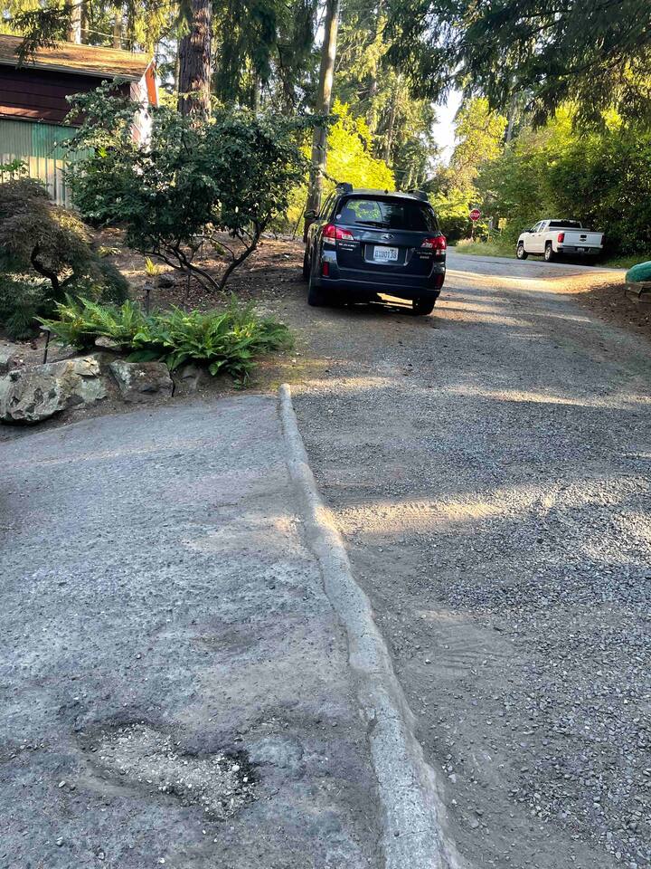 Third car can park in front of the house