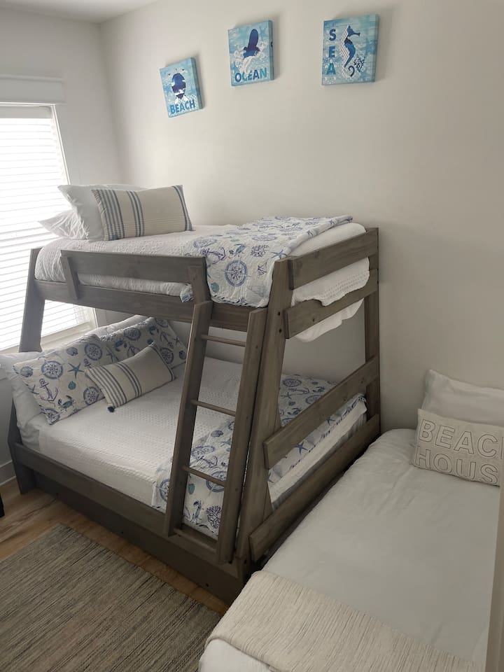 extra twin bed for kids room