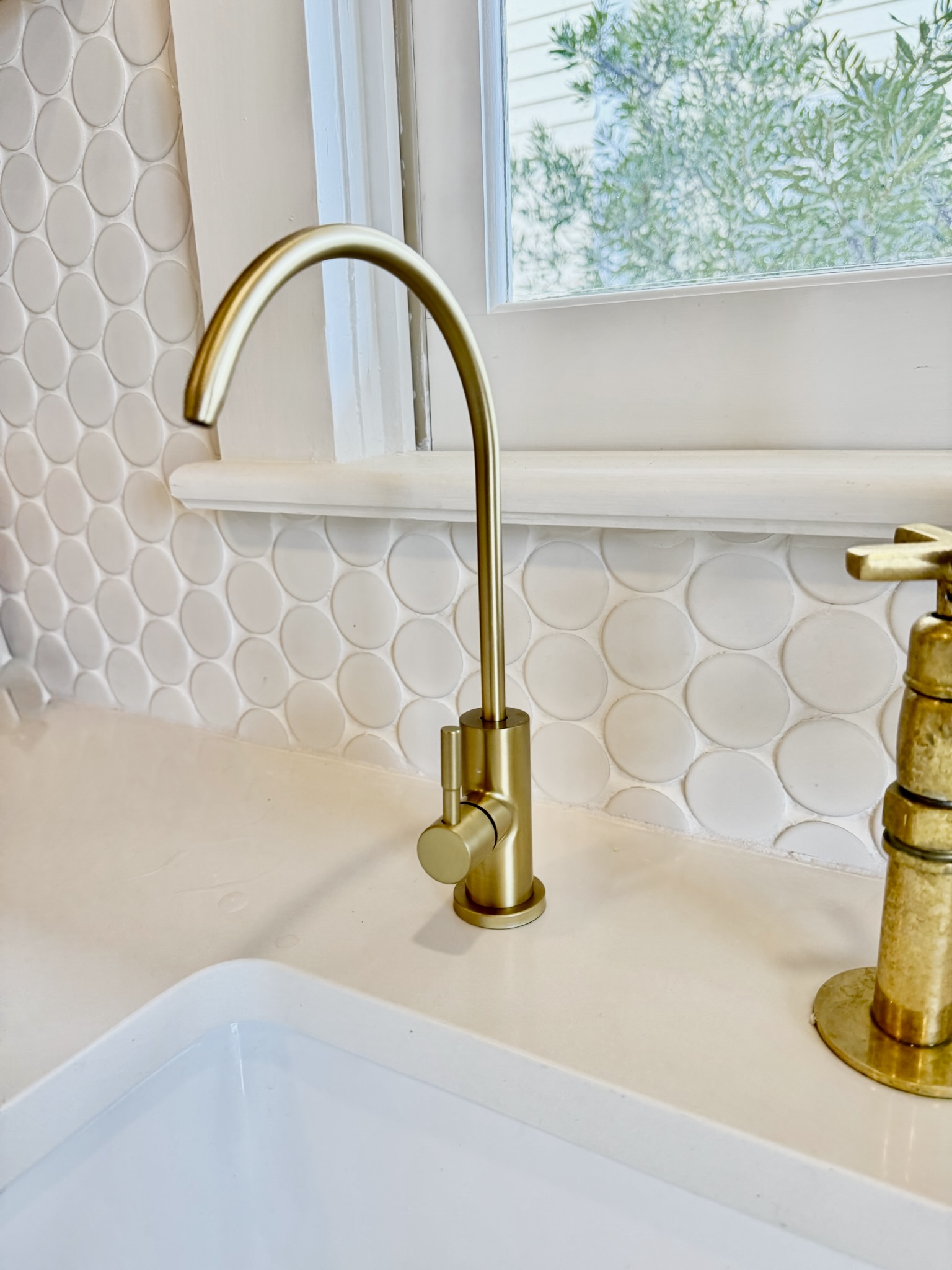 Dedicated reverse osmosis water tap for clean, filtered drinking water.