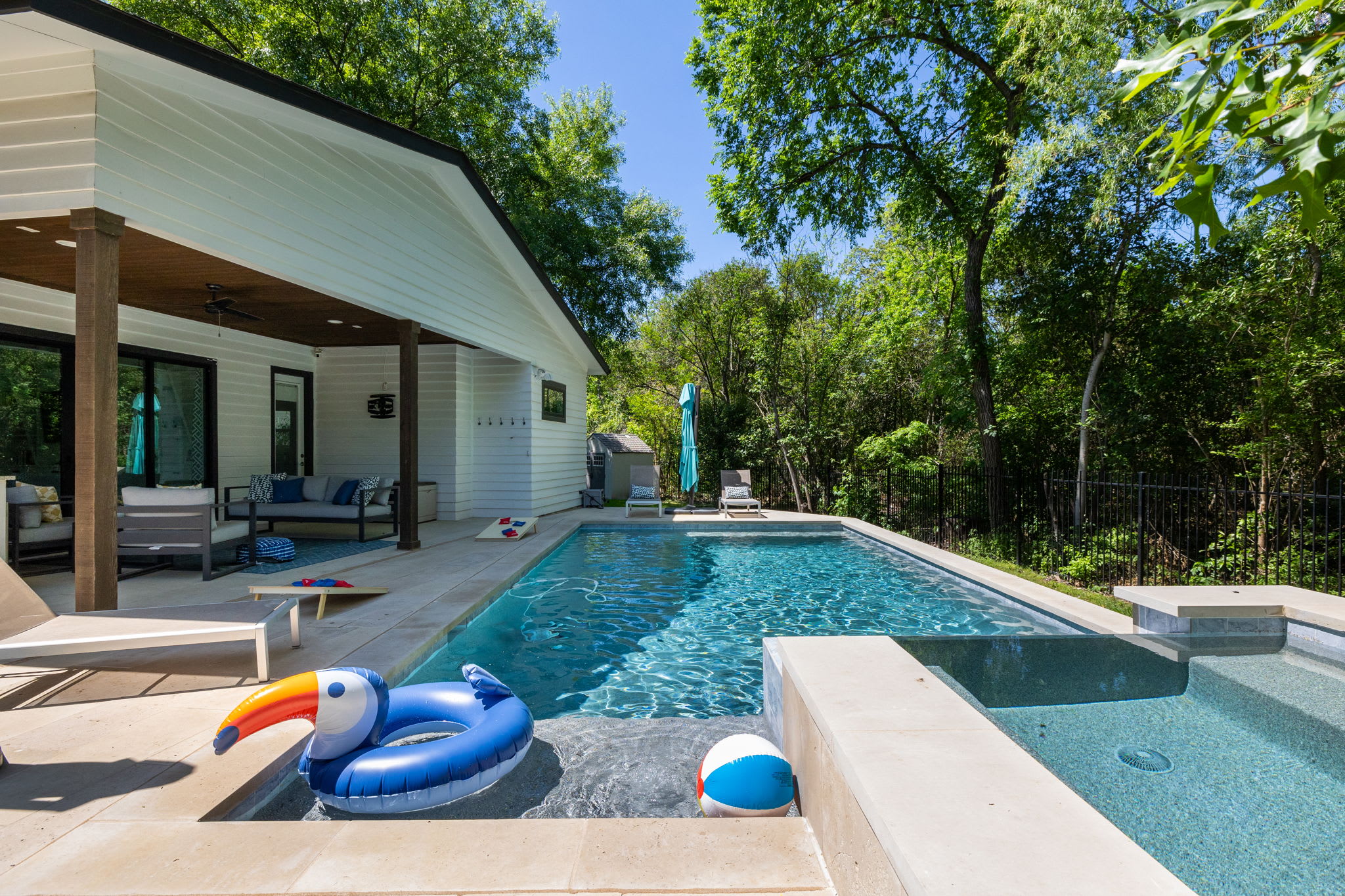 Pool
