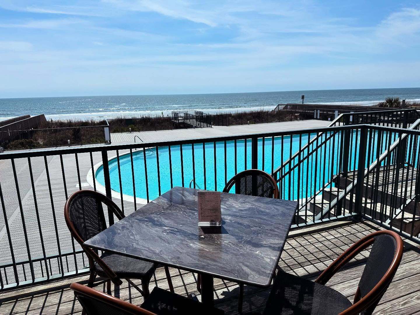 Ocean Front Pool & Outdoor dining