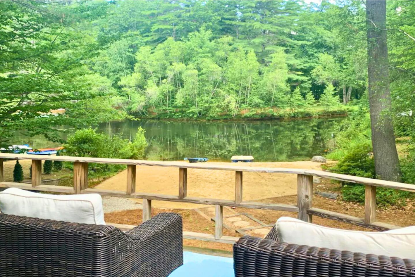 SIt next to the lake with a warm cup of coffee and enjoy the beautiful view!