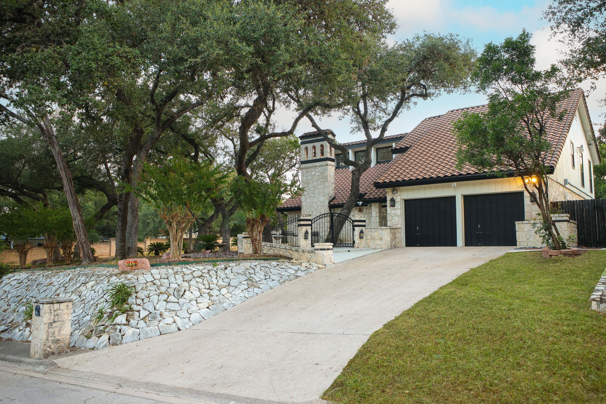 Enjoy stress-free arrivals with ample driveway parking just steps from the entrance.