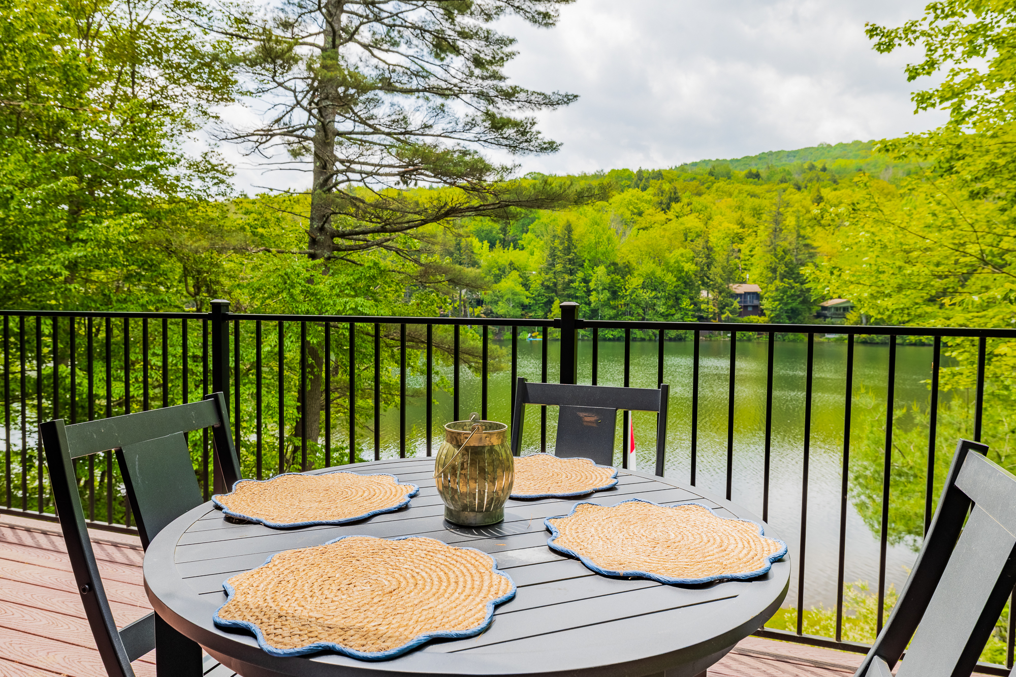 Outdoor dinning