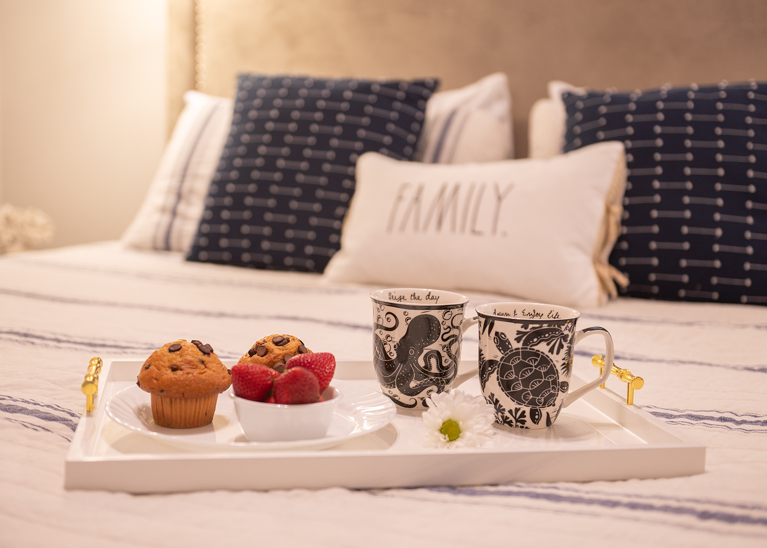 Master bedroom (king bed) with