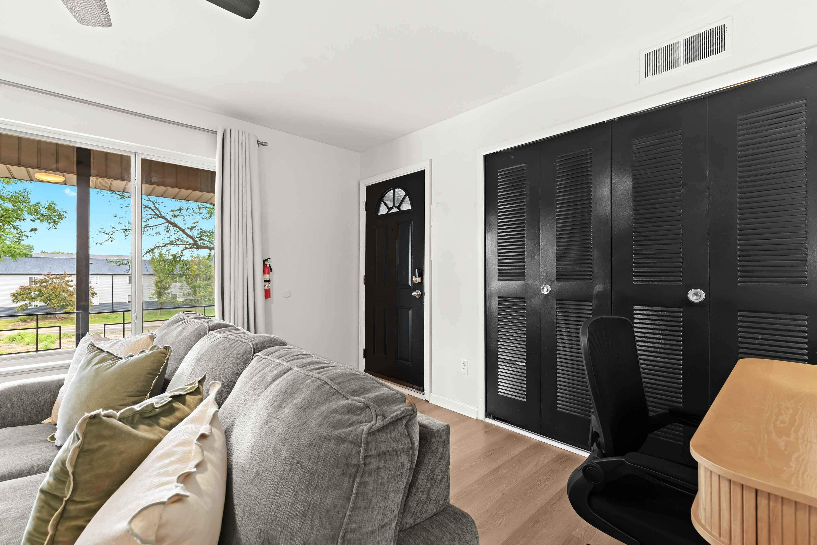 Enjoy the airy living space—ideal for movie nights or laid-back conversations.