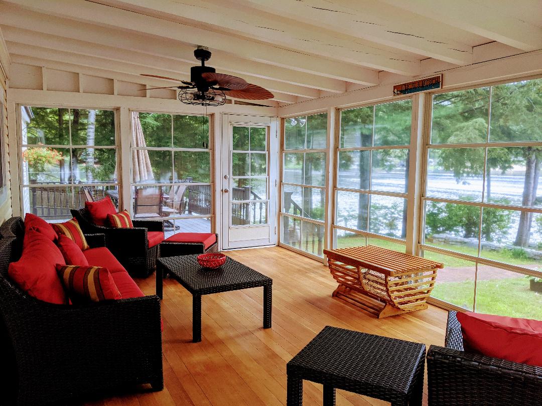 Screened Porch Lakeview