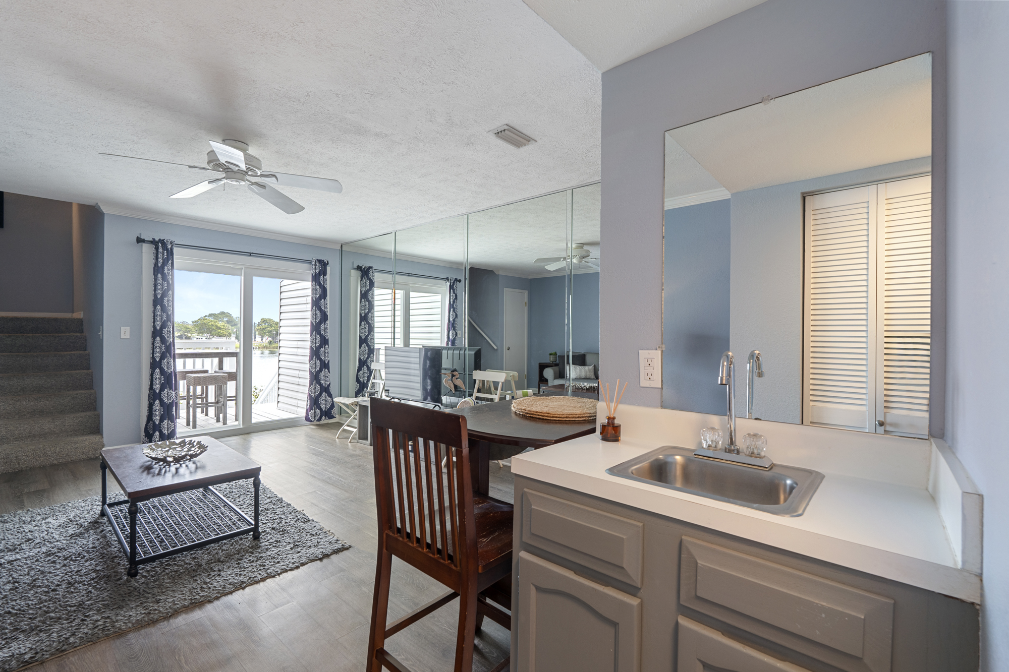 Wet Bar