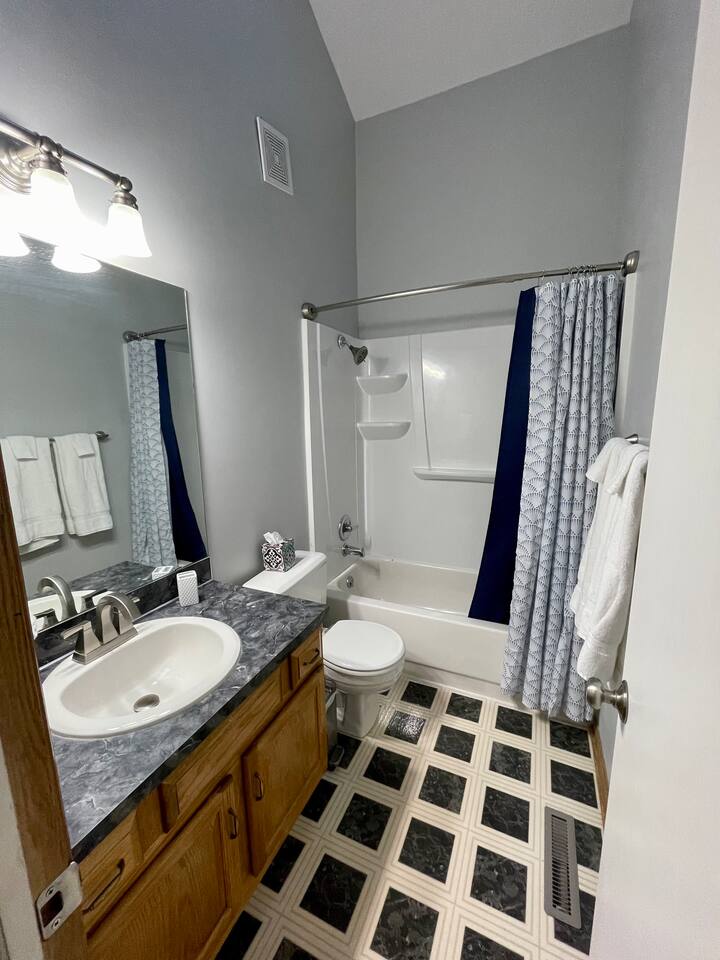 Main bathroom