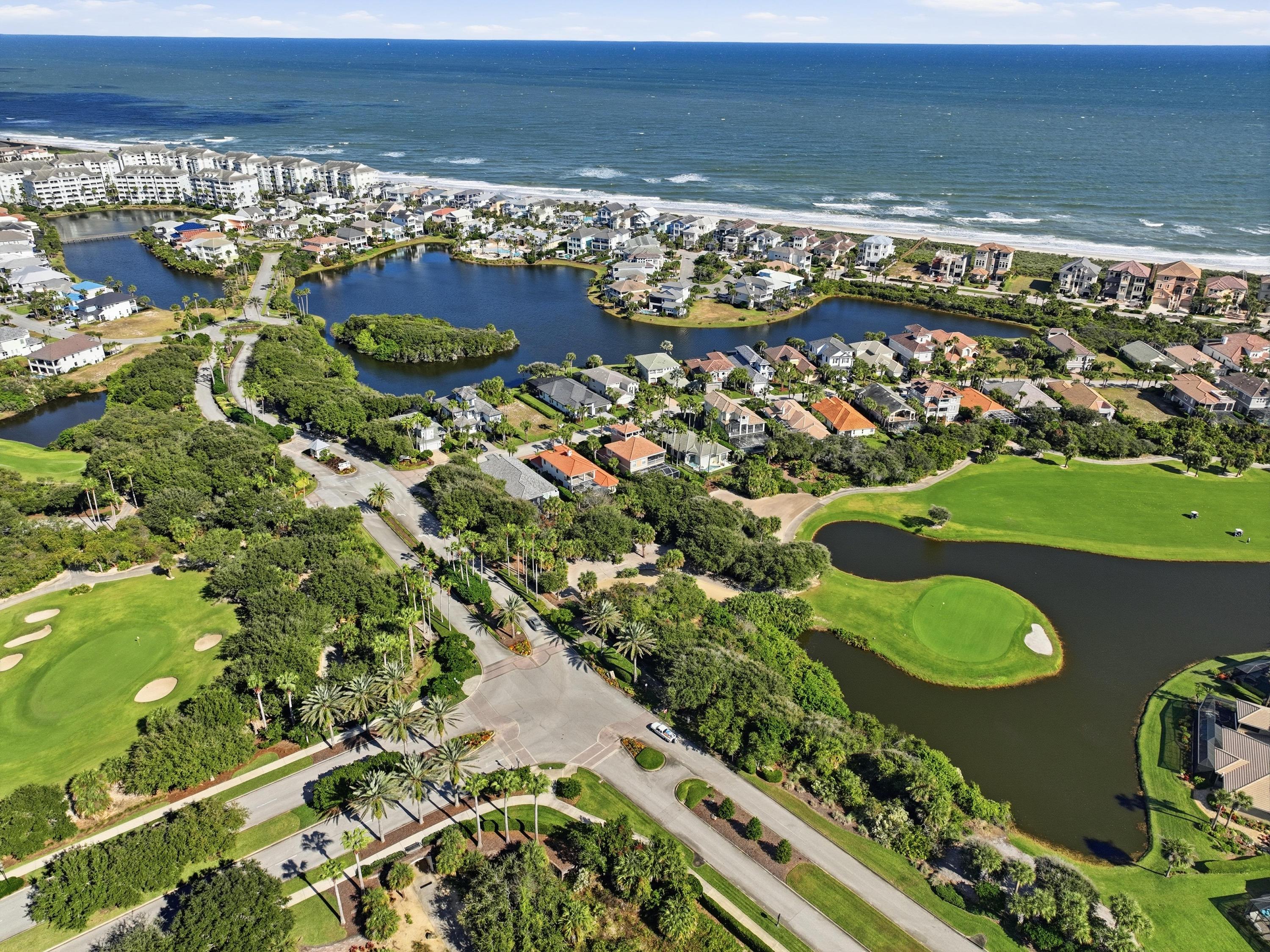 The best of Cinnamon Beach—ocean, lakes, and golf ⛳🌊
Wake up surrounded by coastal beauty with the beach just steps away, scenic lakes throughout the community, and the Hammock Beach golf course right nearby.

