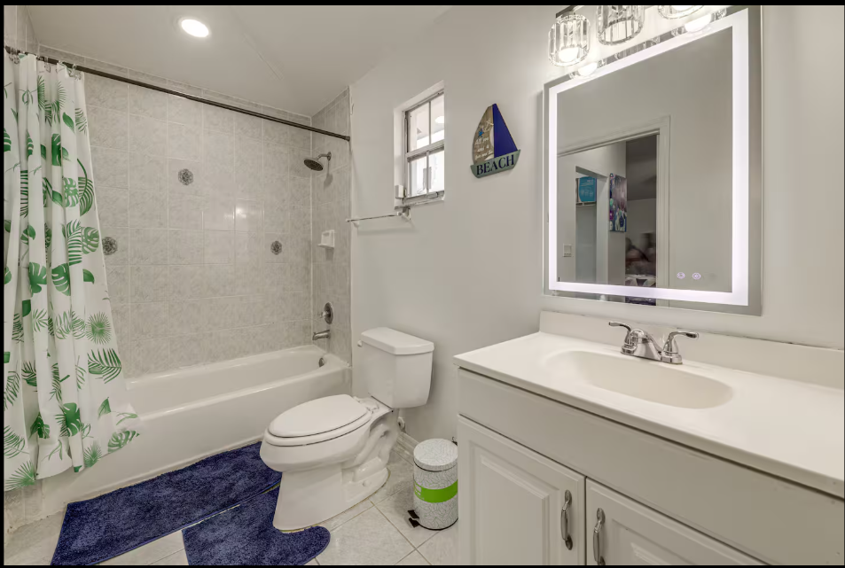 Jack-and-Jill Bathroom | 2nd Floor