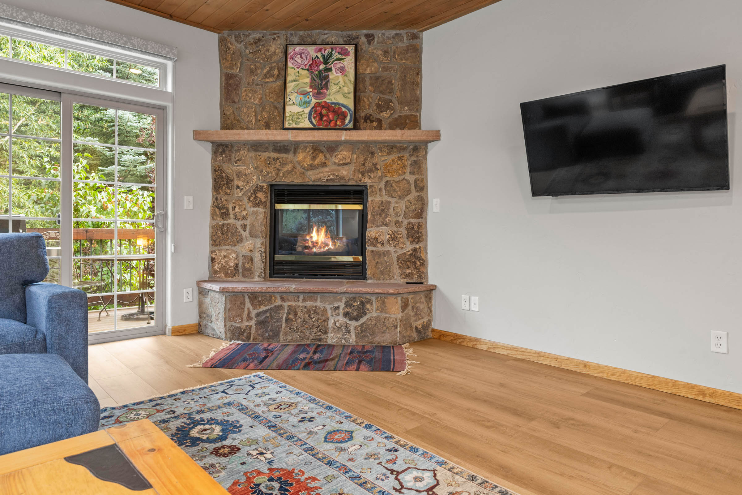 Fireplace | Smart TV