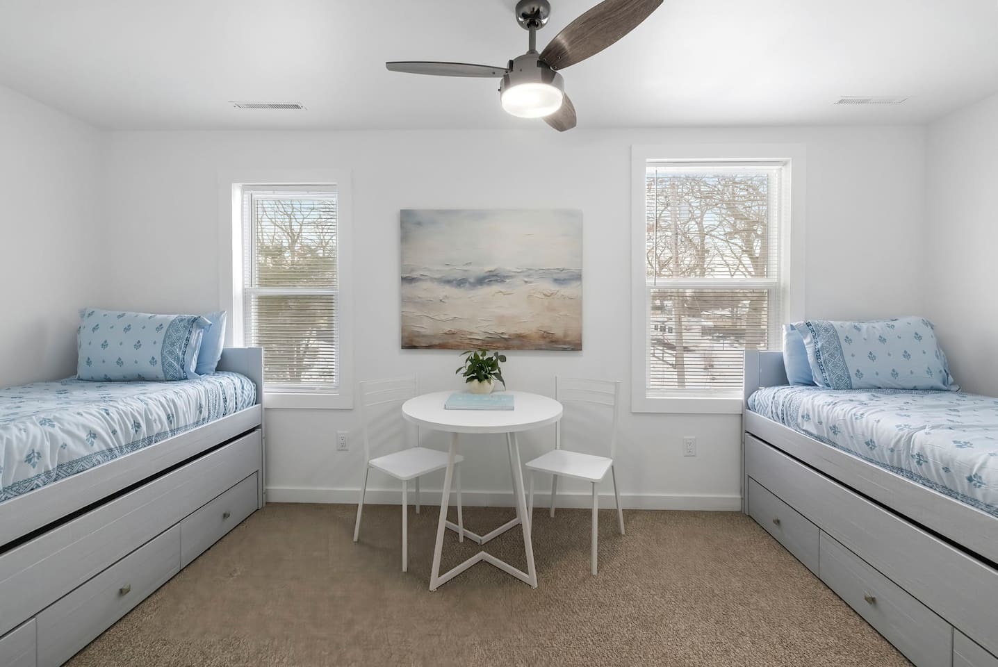Cozy trundle beds that can be pulled out. Comfortably sleeps a total of 4. 