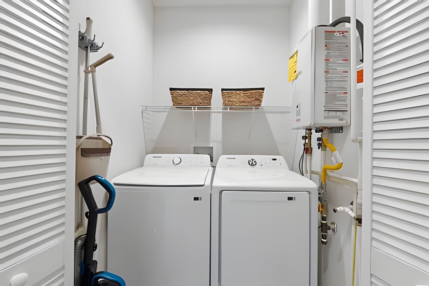 For added convenience, enjoy in-unit laundry facilities.