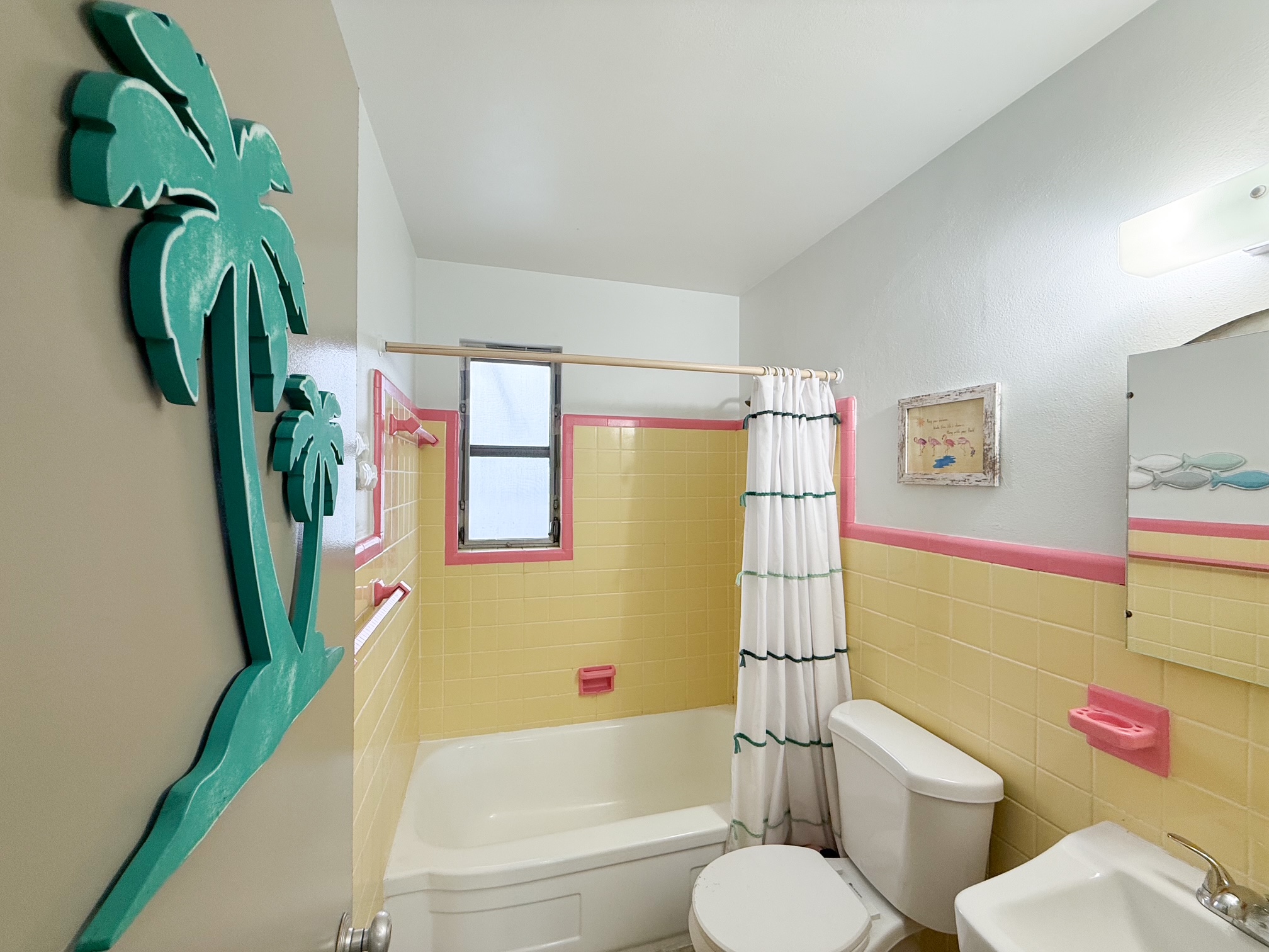 Retro Inspired Bathoom
