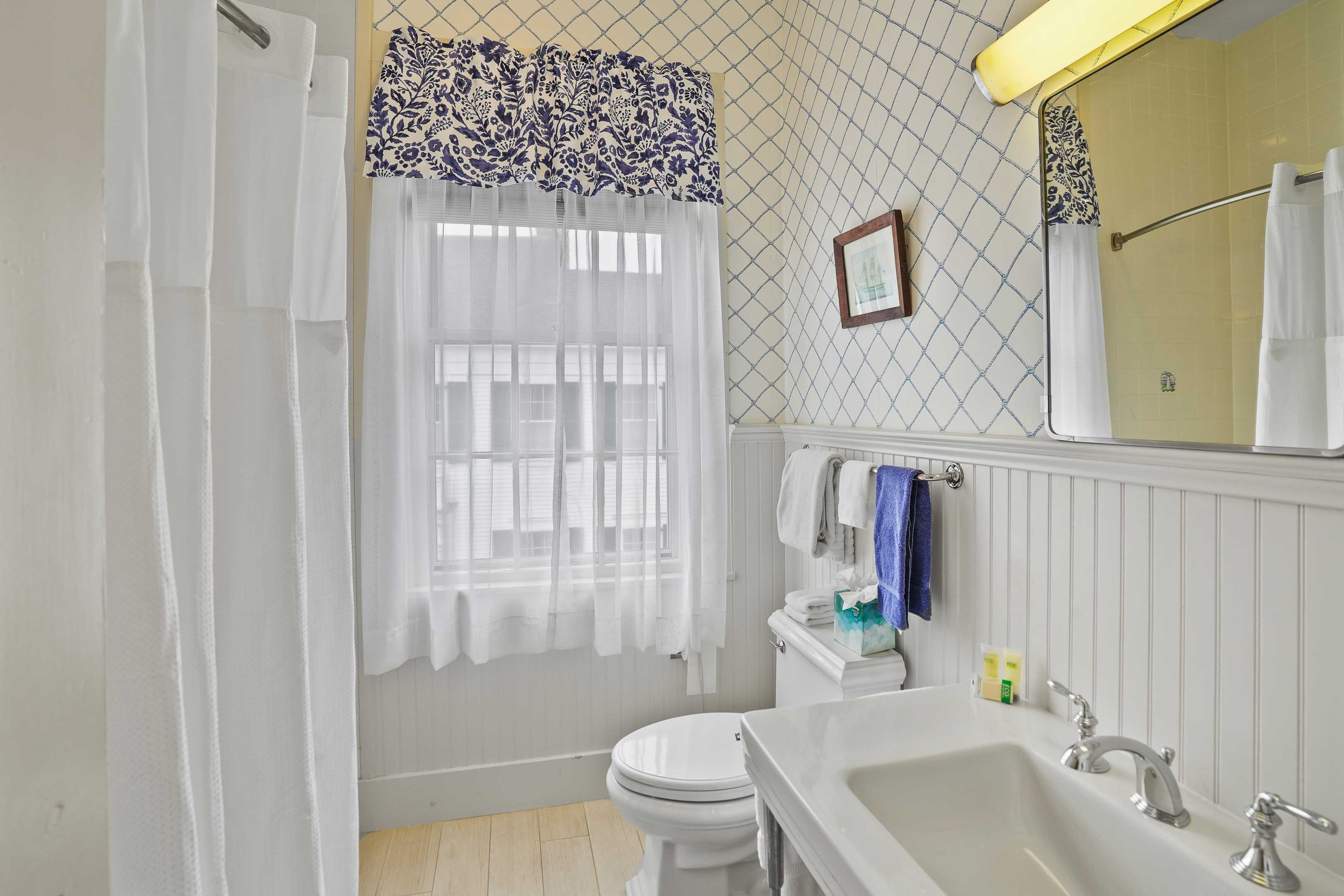 West Wing 2nd Floor Bath 5