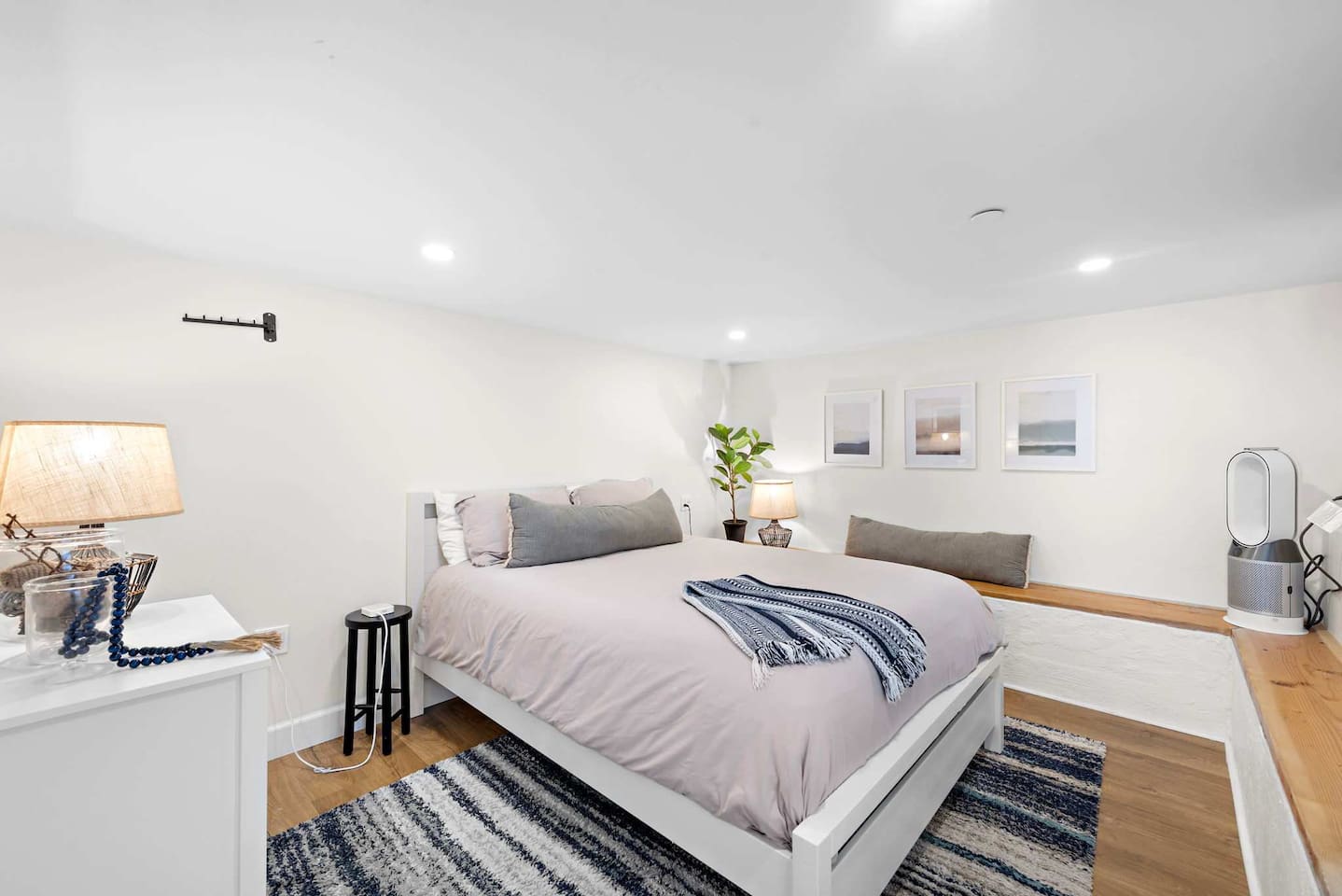 LOW CEILING LOFT.  This bedroom ceiling is 7ft so you will not likely hit your head but it is "cozy."  Sleep soundly on our premium queen mattress and fine linens or binge-watch on the 50" TV with over 8 streaming services and 350Mps internet.